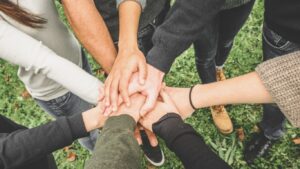 עבודה בחופש הגדול והכנסה עונתית – כך תשתמשו בשירותי חברות ההשמה