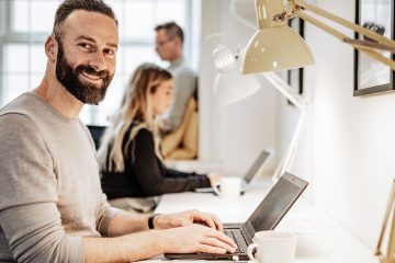איך מעסיקים יכולים לאתר מועמדים מתאימים בצורה יעילה?