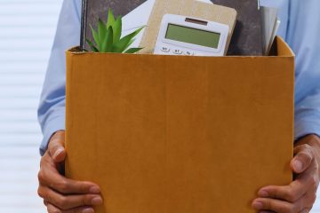 חיפוש עבודה לאחר פיטורים: מדריך להתאוששות מהירה וחכמה